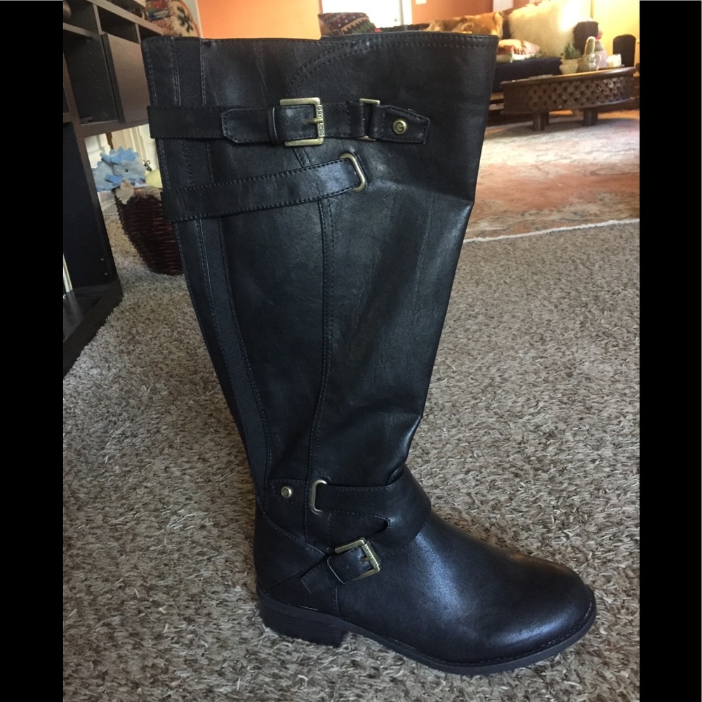 Guess boots black wide calf NWT